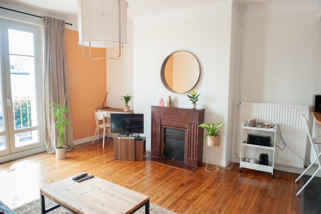 Appartement Spacieux Avec Balcon Et Parking Brest Buitenkant foto